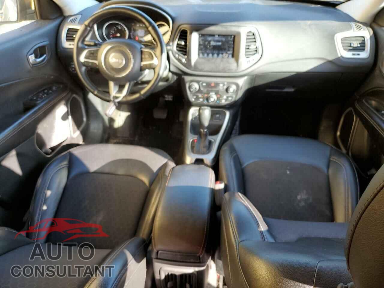 JEEP COMPASS 2019 - 3C4NJCBB0KT676859