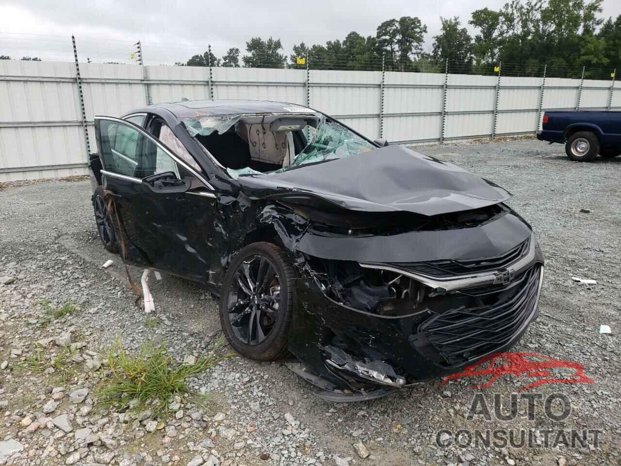 CHEVROLET MALIBU 2020 - 1G1ZD5ST3LF121471