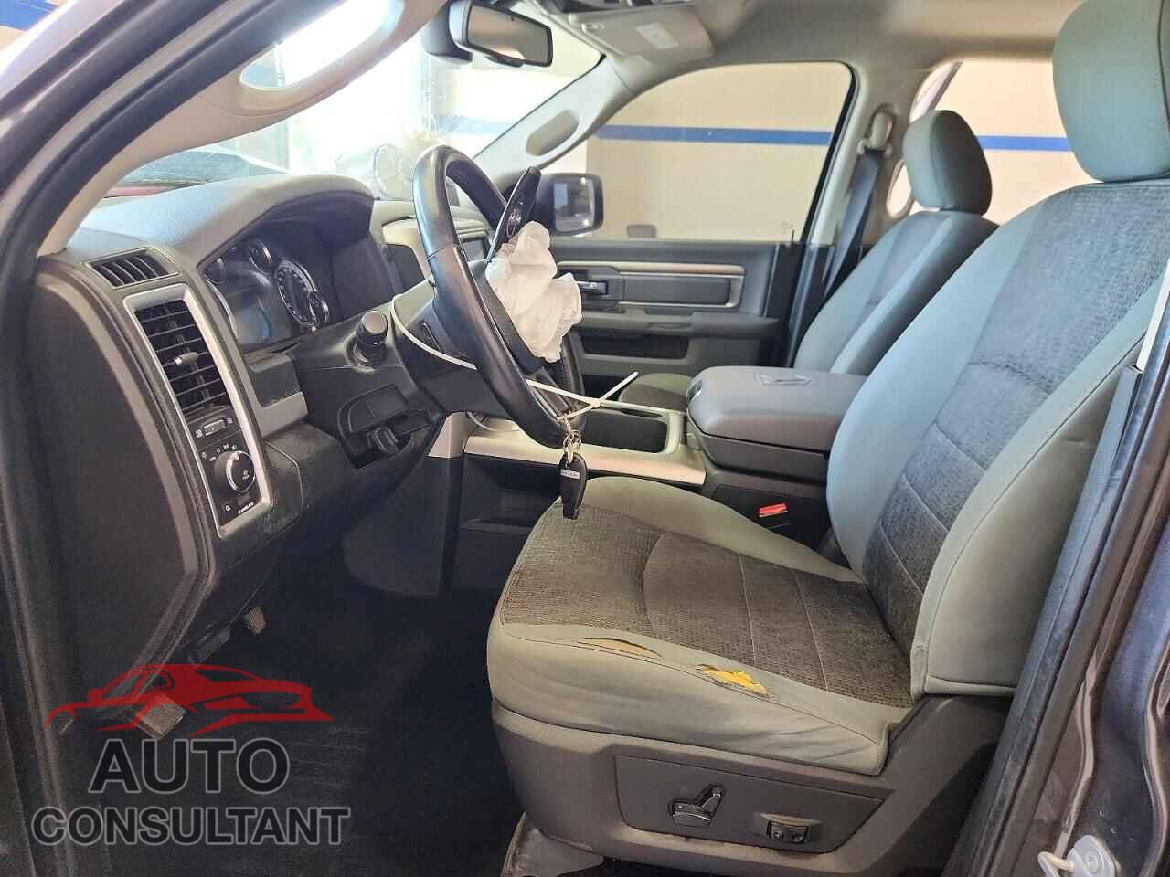DODGE RAM 1500 2017 - 1C6RR7LT3HS666546