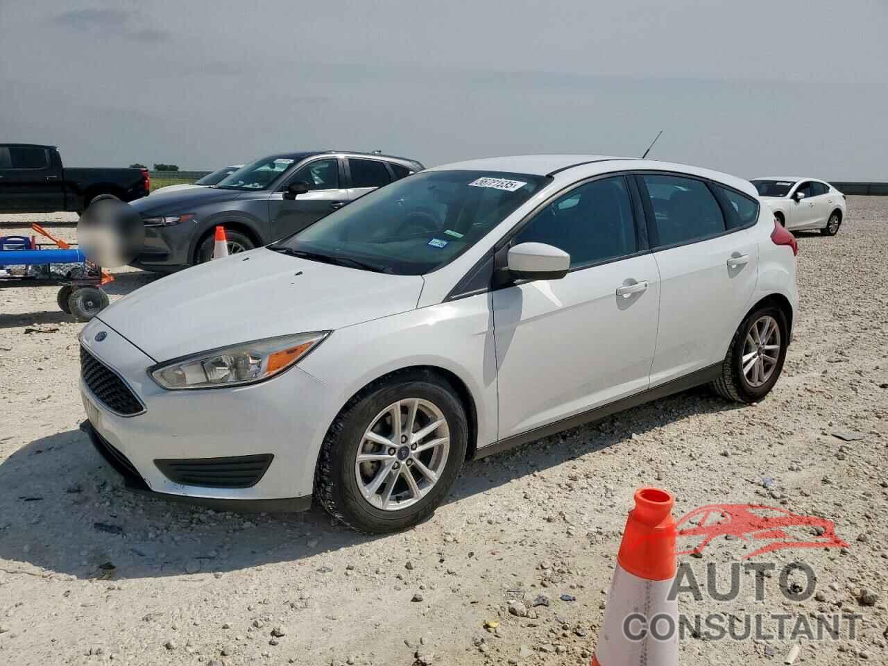 FORD FOCUS 2018 - 1FADP3K24JL311689