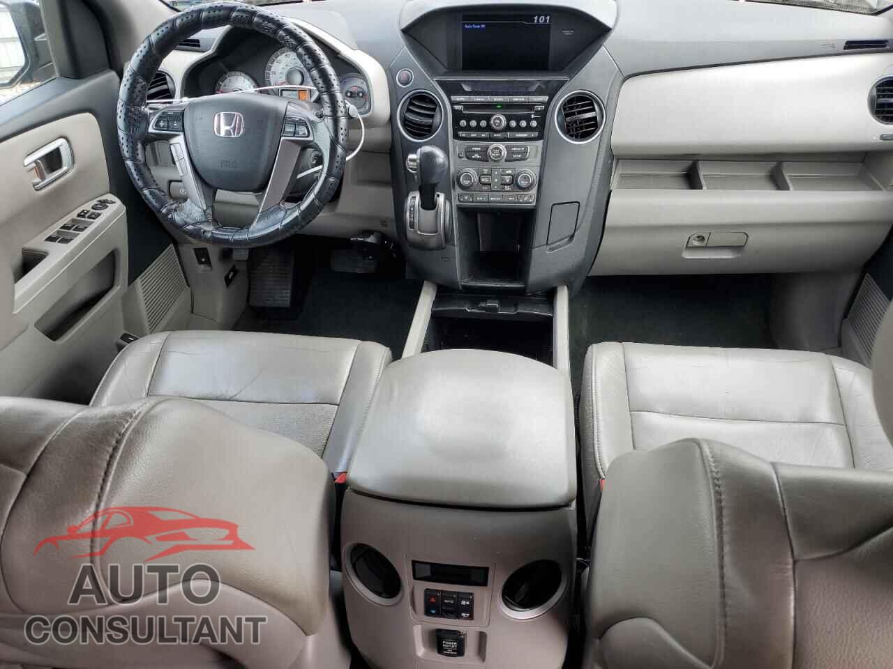 HONDA PILOT 2015 - 5FNYF4H55FB024474