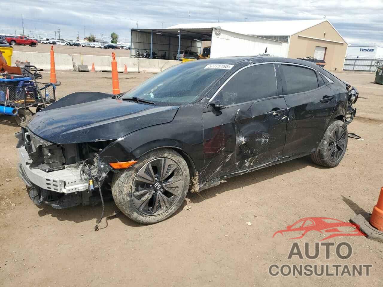 HONDA CIVIC 2018 - SHHFK7H57JU407845