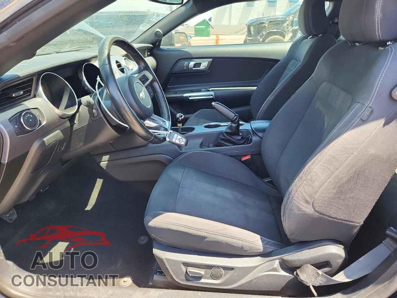 FORD MUSTANG 2019 - 1FA6P8CF1K5147024