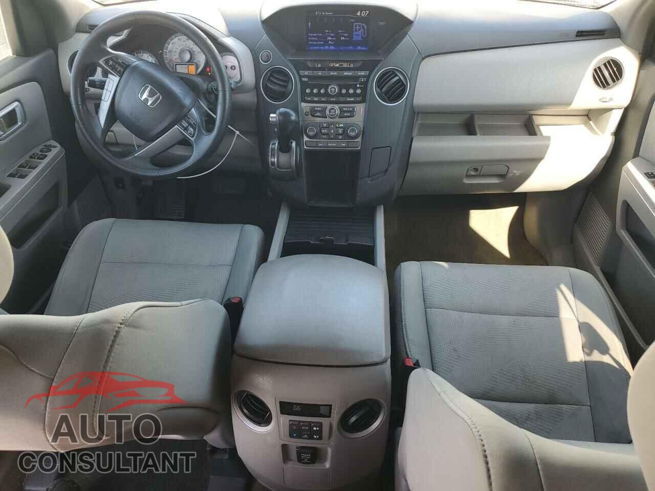 HONDA PILOT 2013 - 5FNYF3H22DB018418