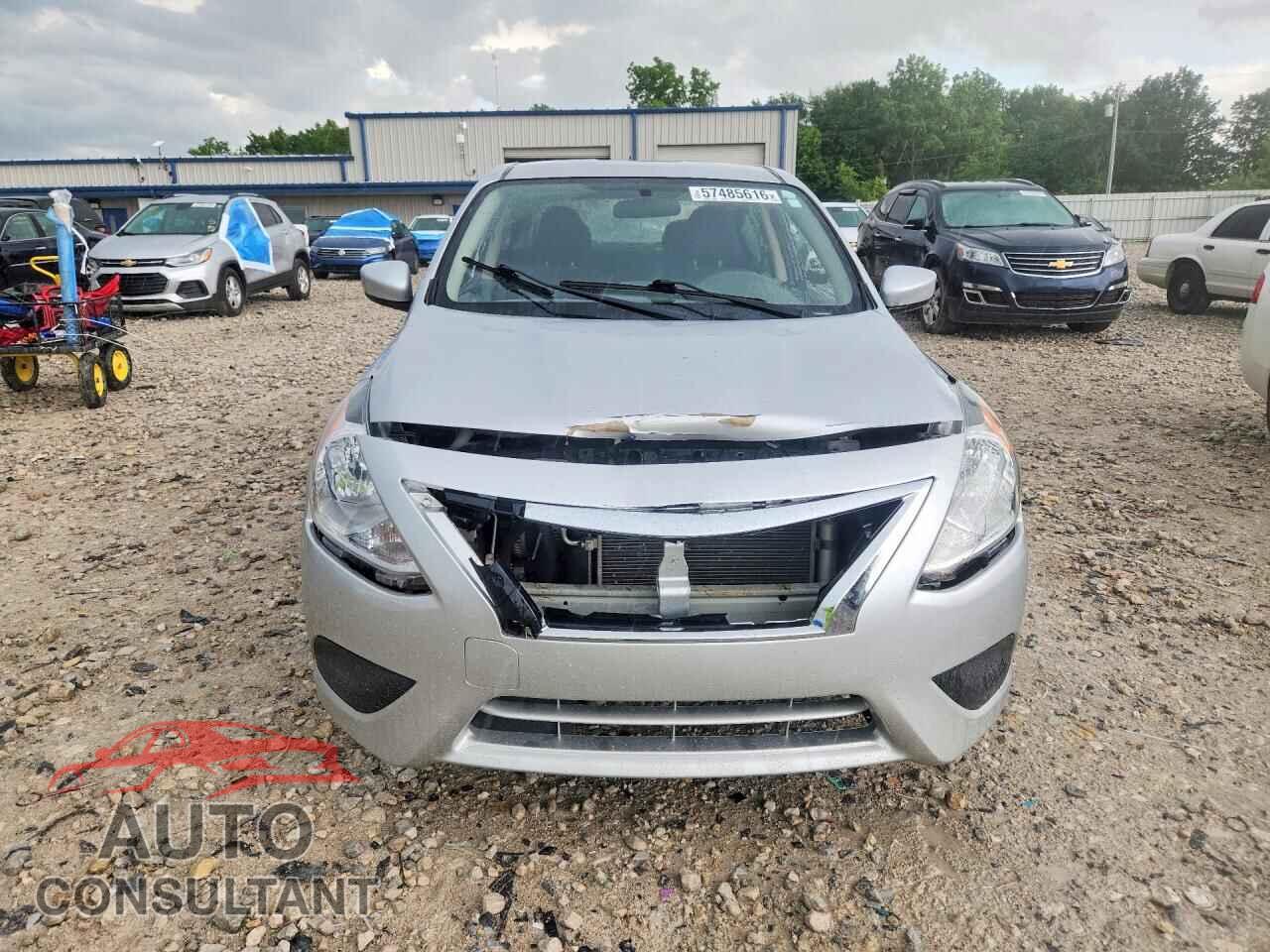 NISSAN VERSA 2019 - 3N1CN7AP3KL843010