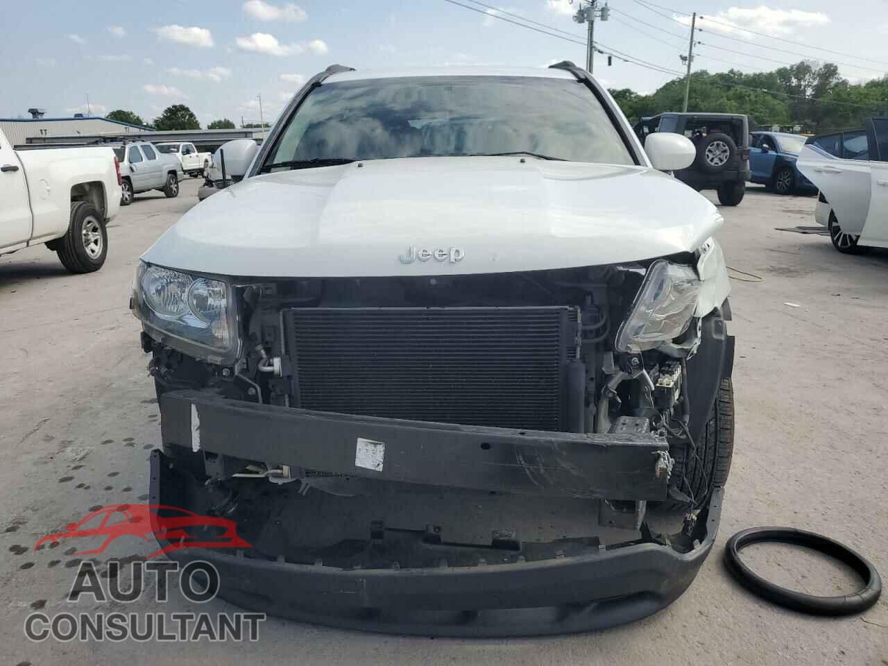 JEEP COMPASS 2015 - 1C4NJCEA2FD335428
