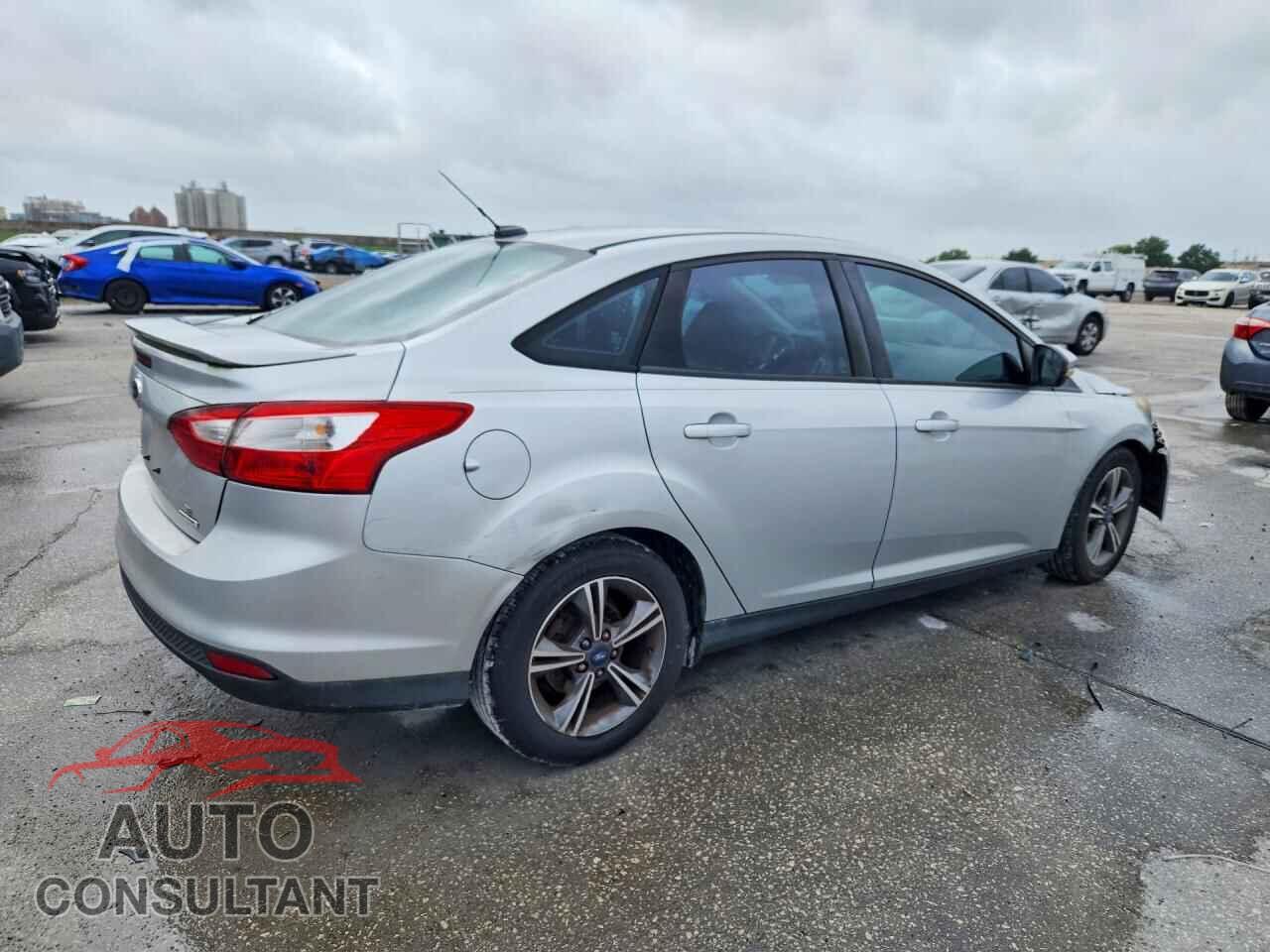 FORD FOCUS 2014 - 1FADP3F23EL142118