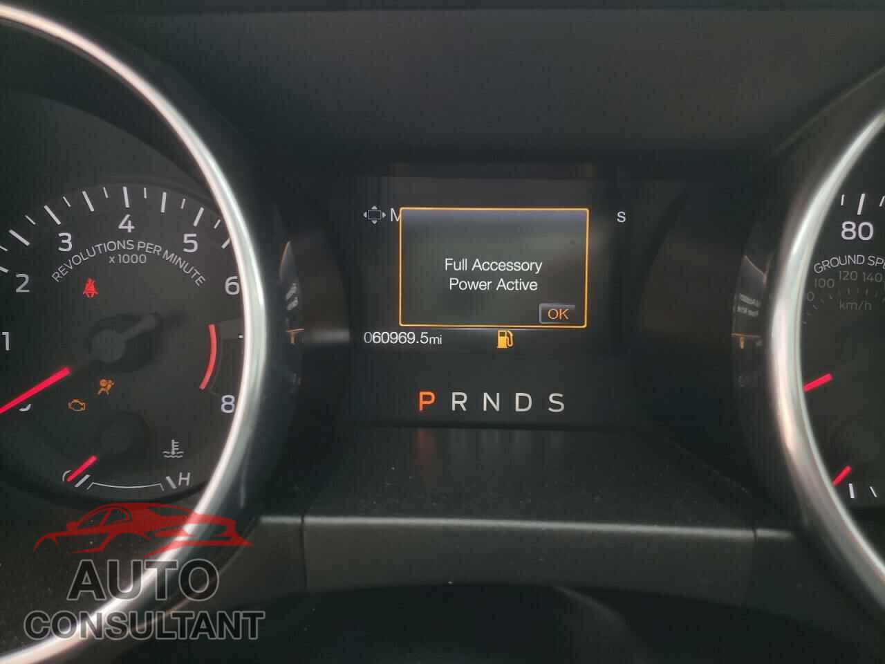 FORD MUSTANG 2018 - 1FA6P8TH0J5108182