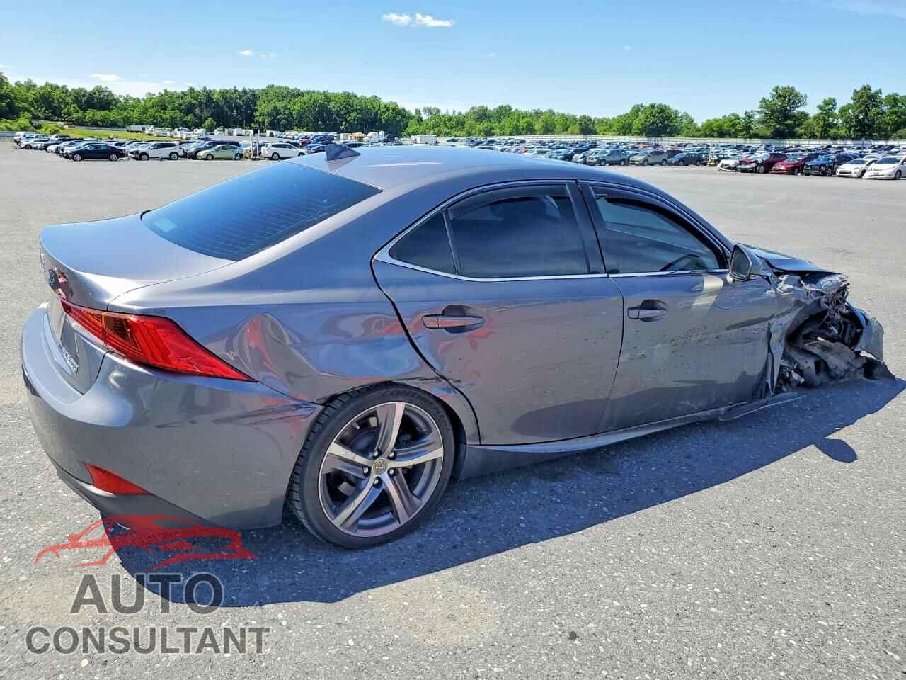 LEXUS IS 2018 - JTHC81D20J5032196