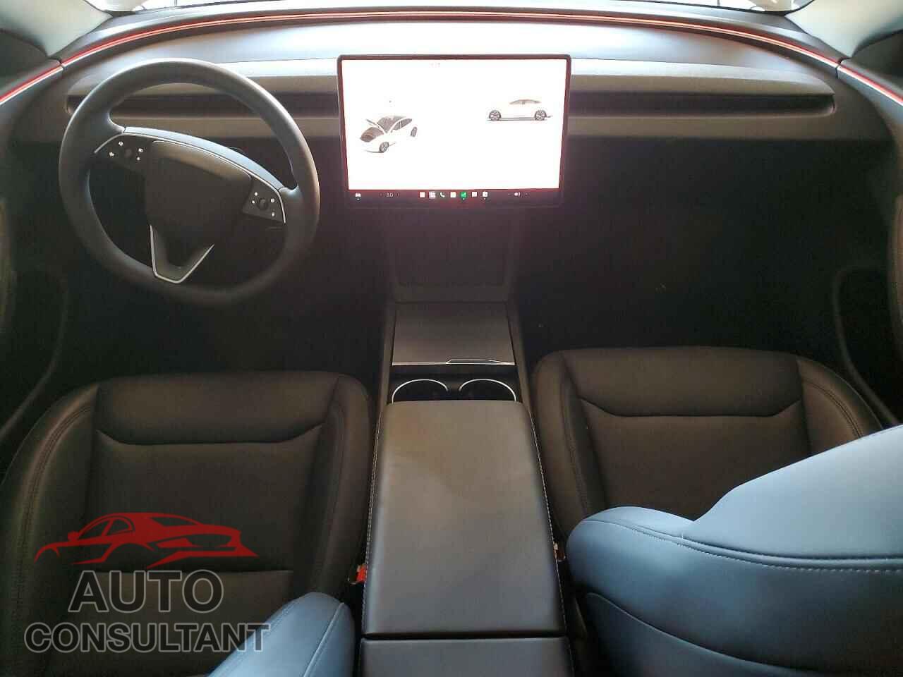 TESLA MODEL 3 2025 - 5YJ3E1EA5SF030735