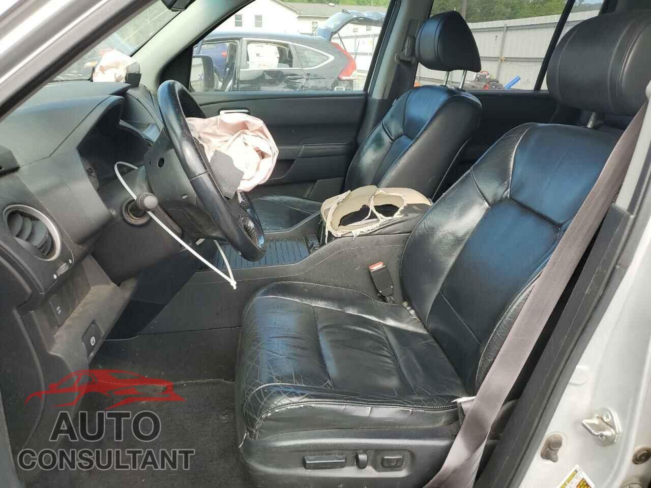 HONDA PILOT 2011 - 5FNYF4H56BB076495