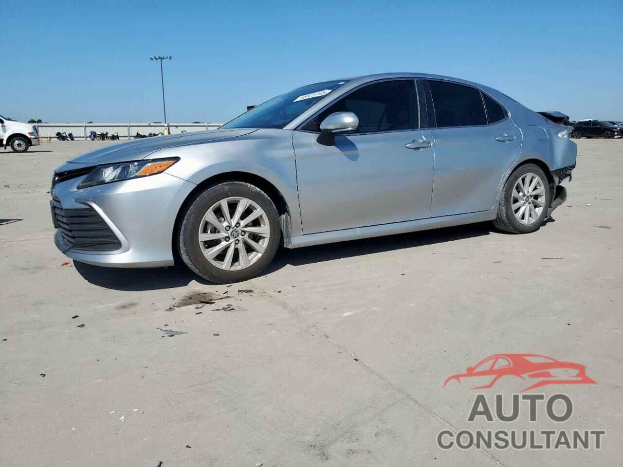 TOYOTA CAMRY 2022 - 4T1R11AK1NU632236