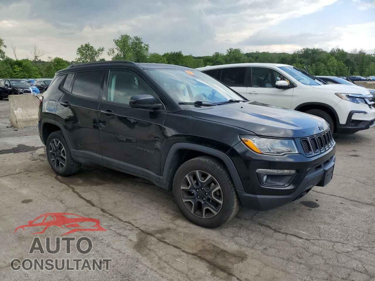 JEEP COMPASS 2019 - 3C4NJDAB4KT683191