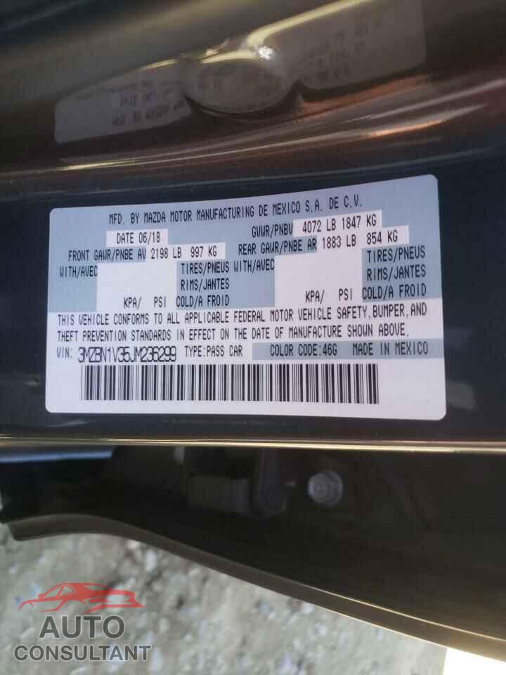 MAZDA 3 2018 - 3MZBN1V35JM236299