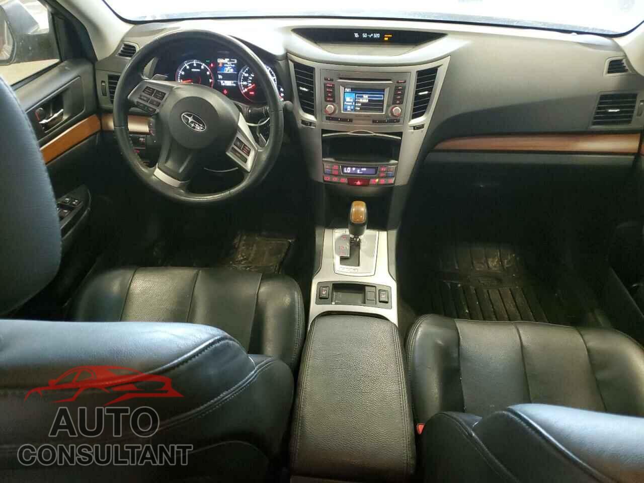 SUBARU OUTBACK 2014 - 4S4BRCLC2E3301960