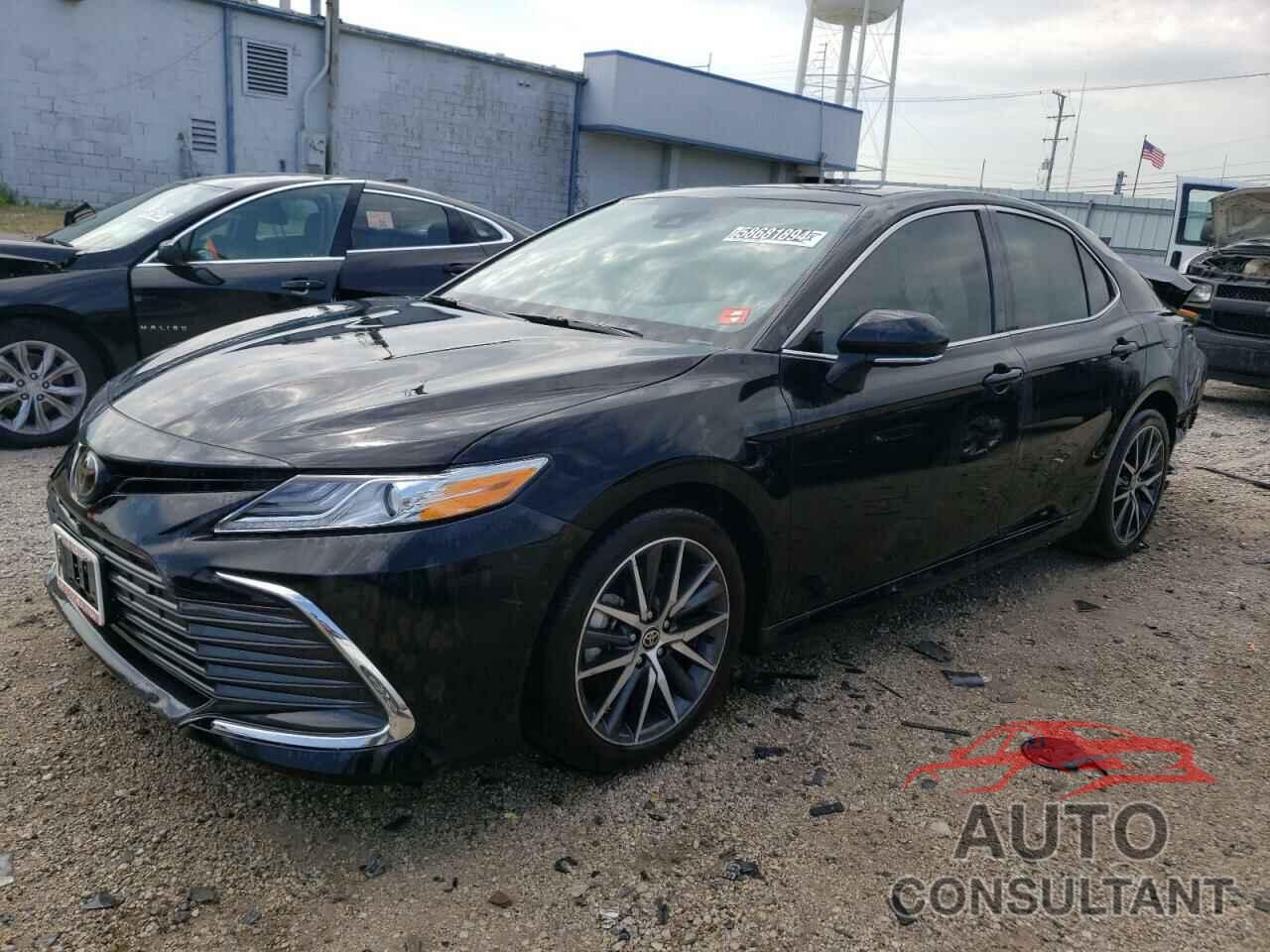 TOYOTA CAMRY 2023 - 4T1F11BK2PU100577