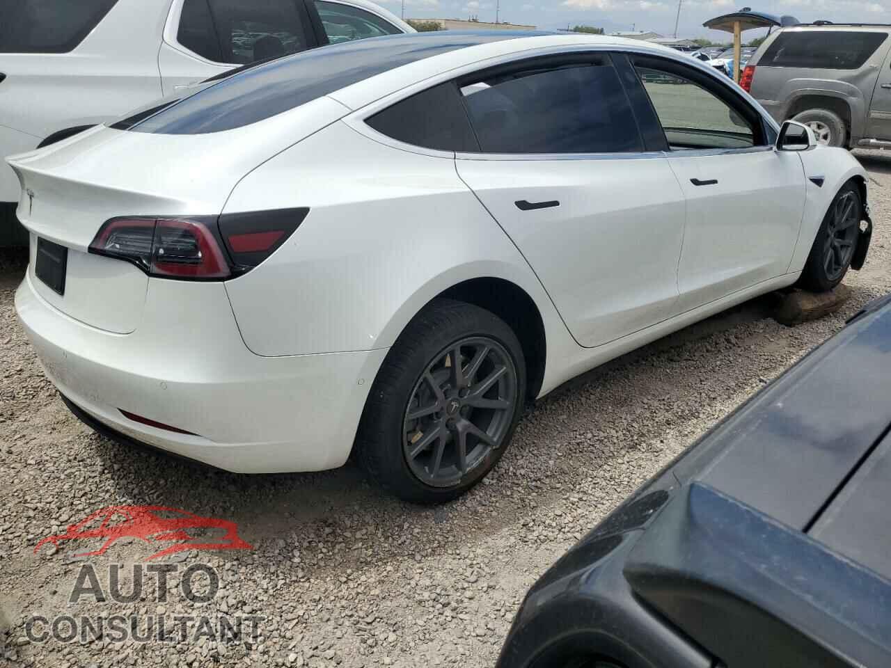 TESLA MODEL 3 2020 - 5YJ3E1EA5LF612707