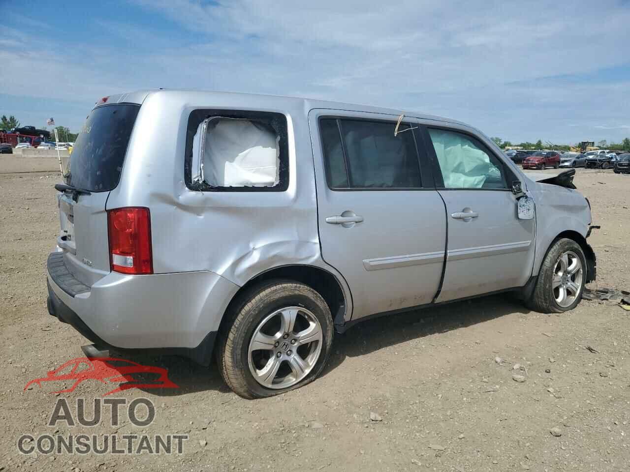 HONDA PILOT 2013 - 5FNYF4H5XDB028033
