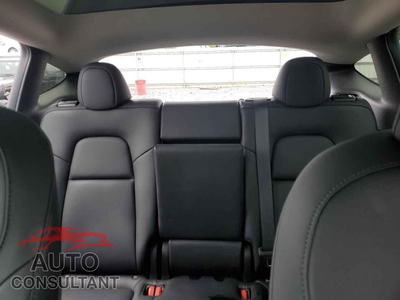 TESLA MODEL Y 2022 - 7SAYGDEE2NA021404