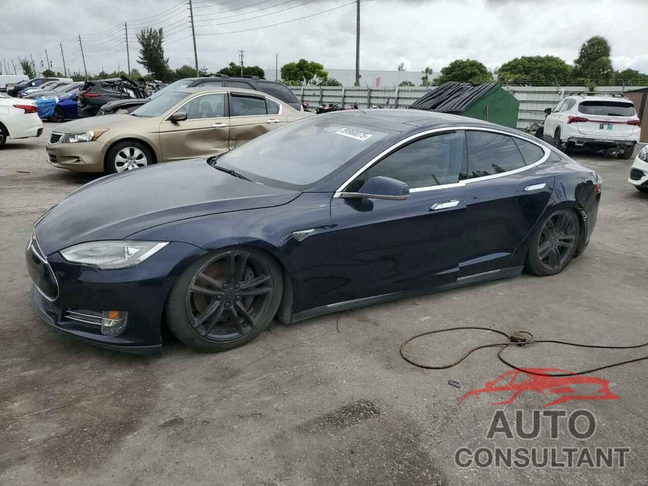 TESLA MODEL S 2014 - 5YJSA1H16EFP51363