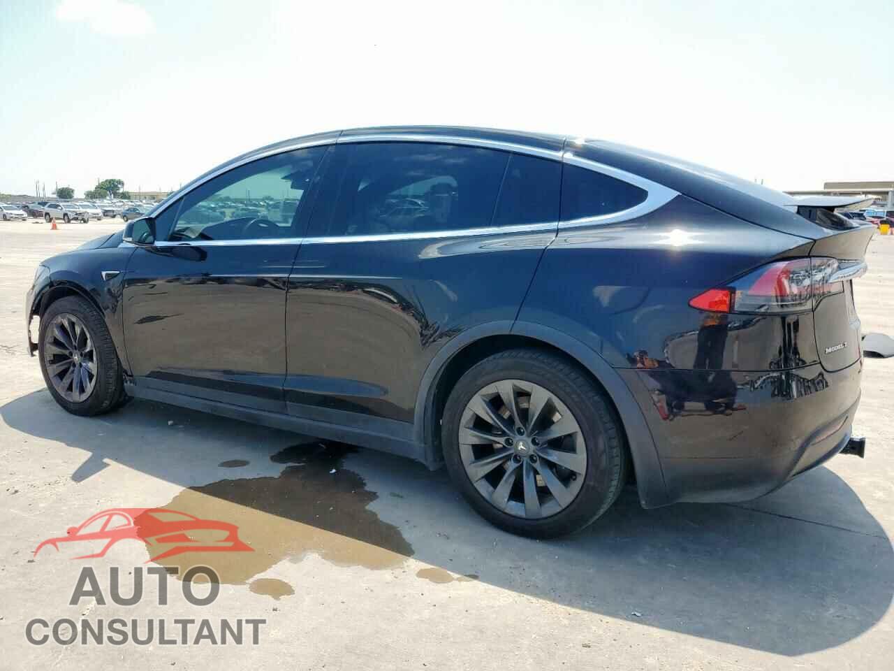 TESLA MODEL X 2018 - 5YJXCBE25JF132458