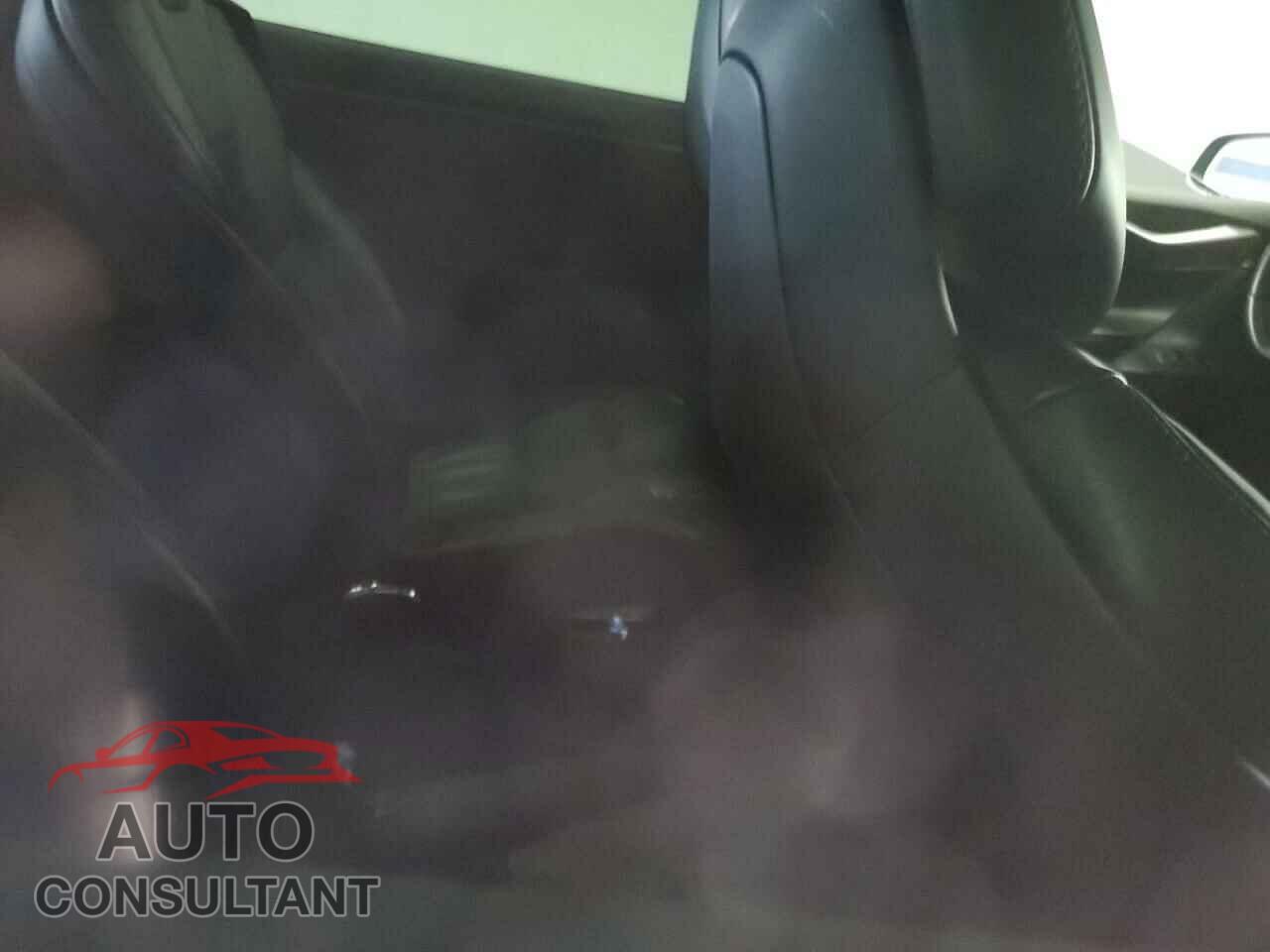 TESLA MODEL X 2017 - 5YJXCBE26HF056789