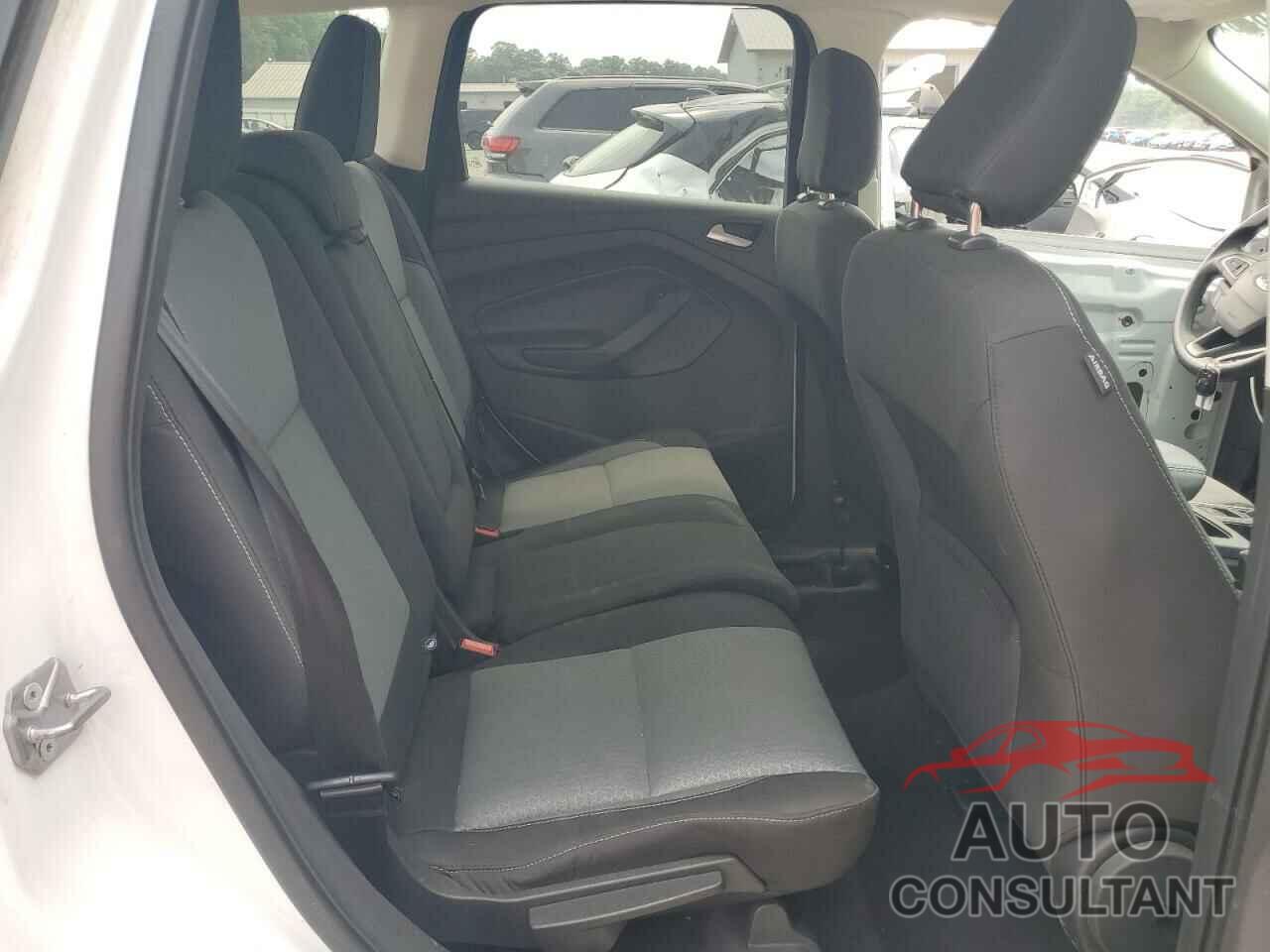FORD ESCAPE 2018 - 1FMCU9GD0JUA93901