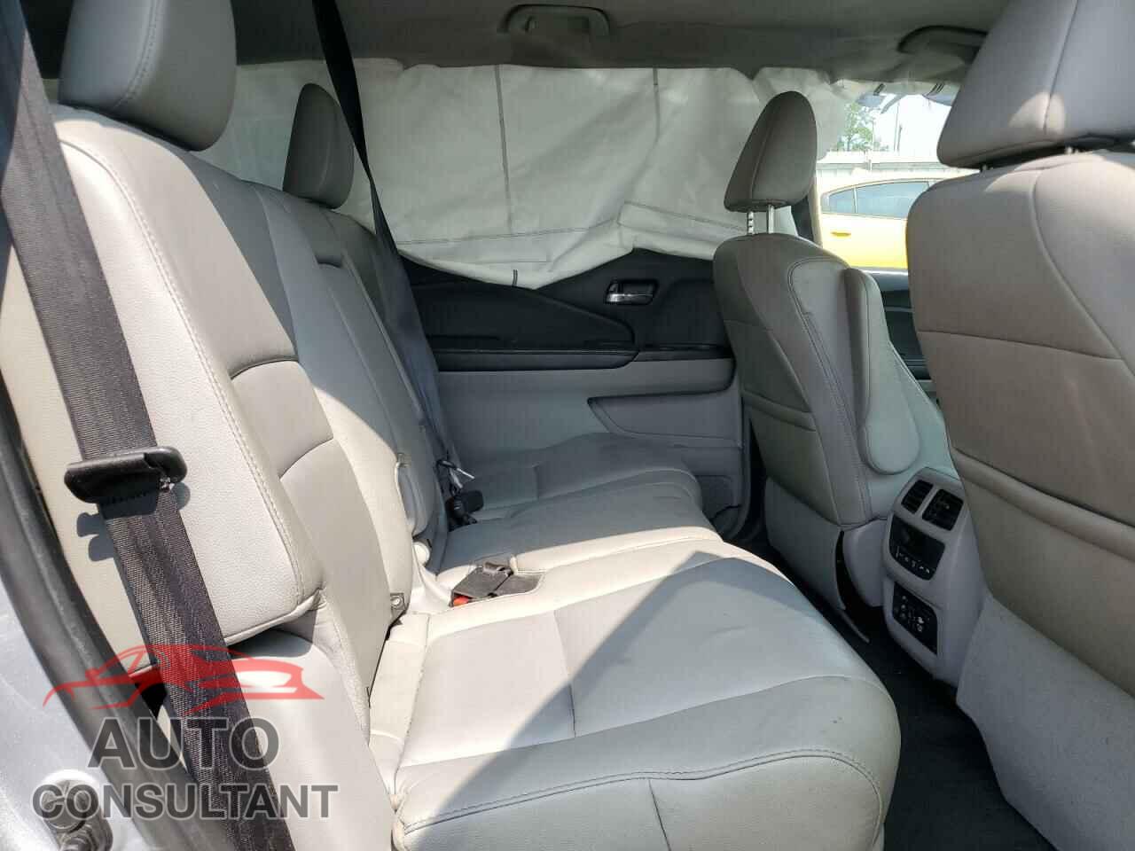 HONDA PILOT 2016 - 5FNYF5H94GB045598