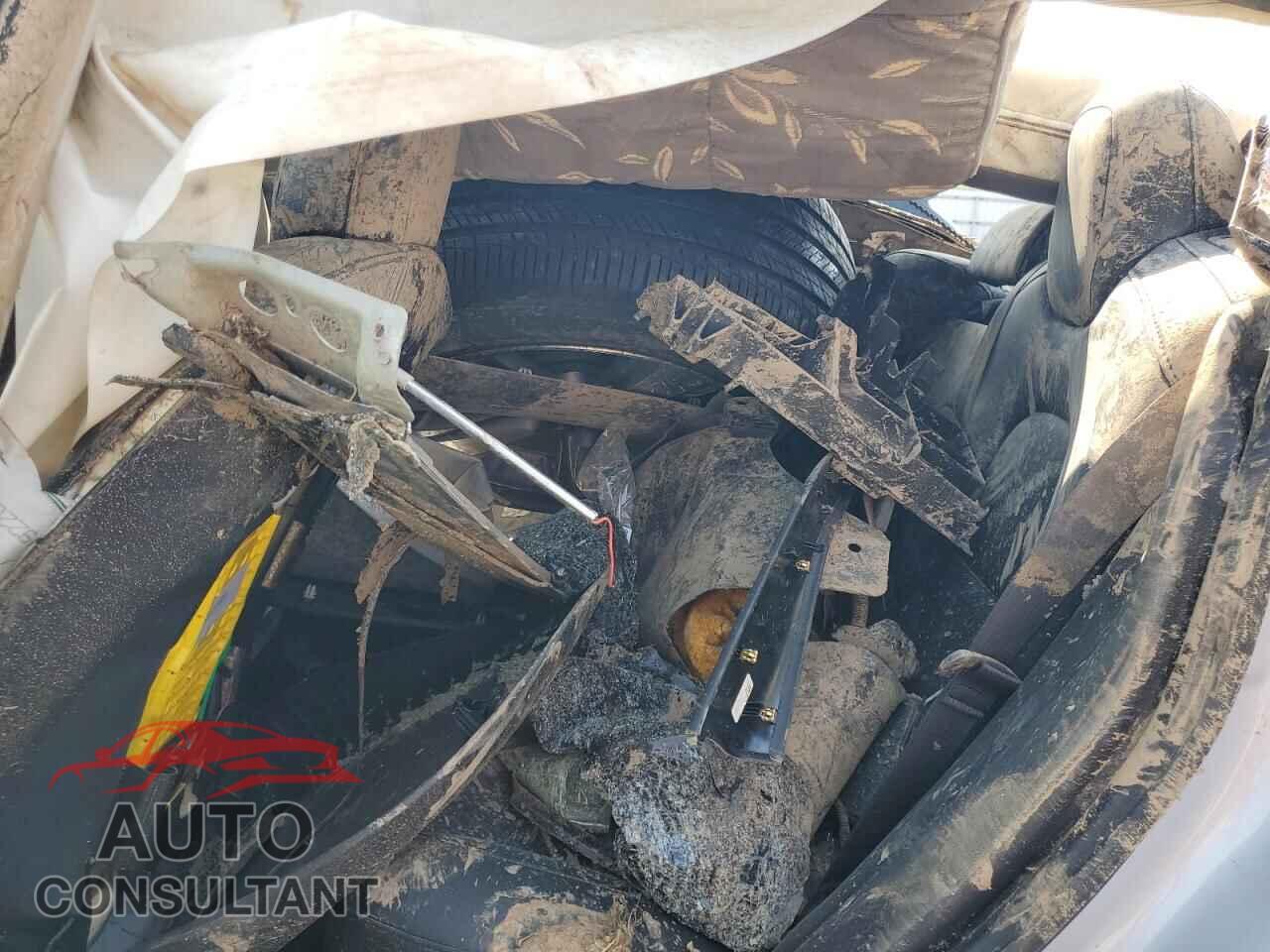 TESLA MODEL 3 2018 - 5YJ3E1EB4JF083496