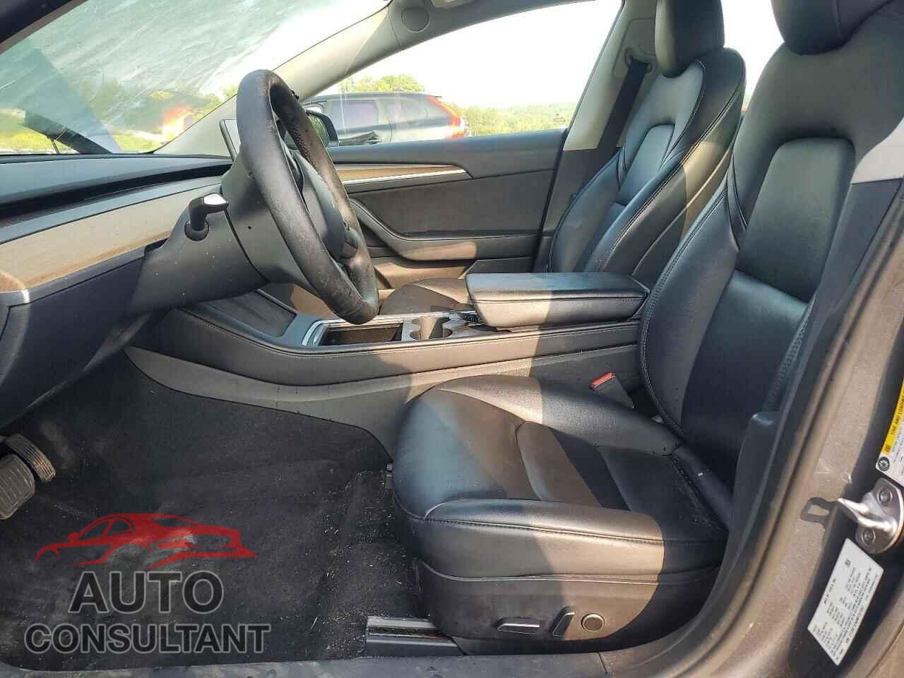 TESLA MODEL 3 2022 - 5YJ3E1EA8NF287067