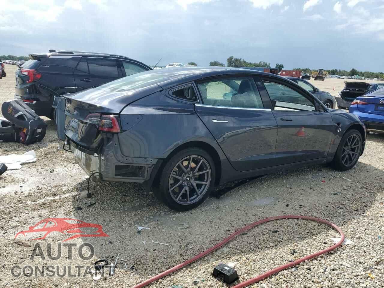 TESLA MODEL 3 2019 - 5YJ3E1EA3KF435413