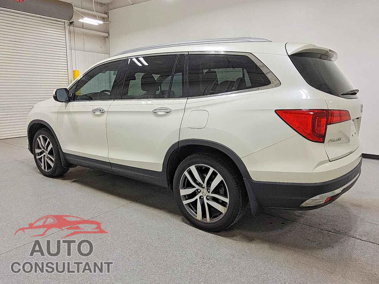 HONDA PILOT 2017 - 5FNYF5H93HB021312