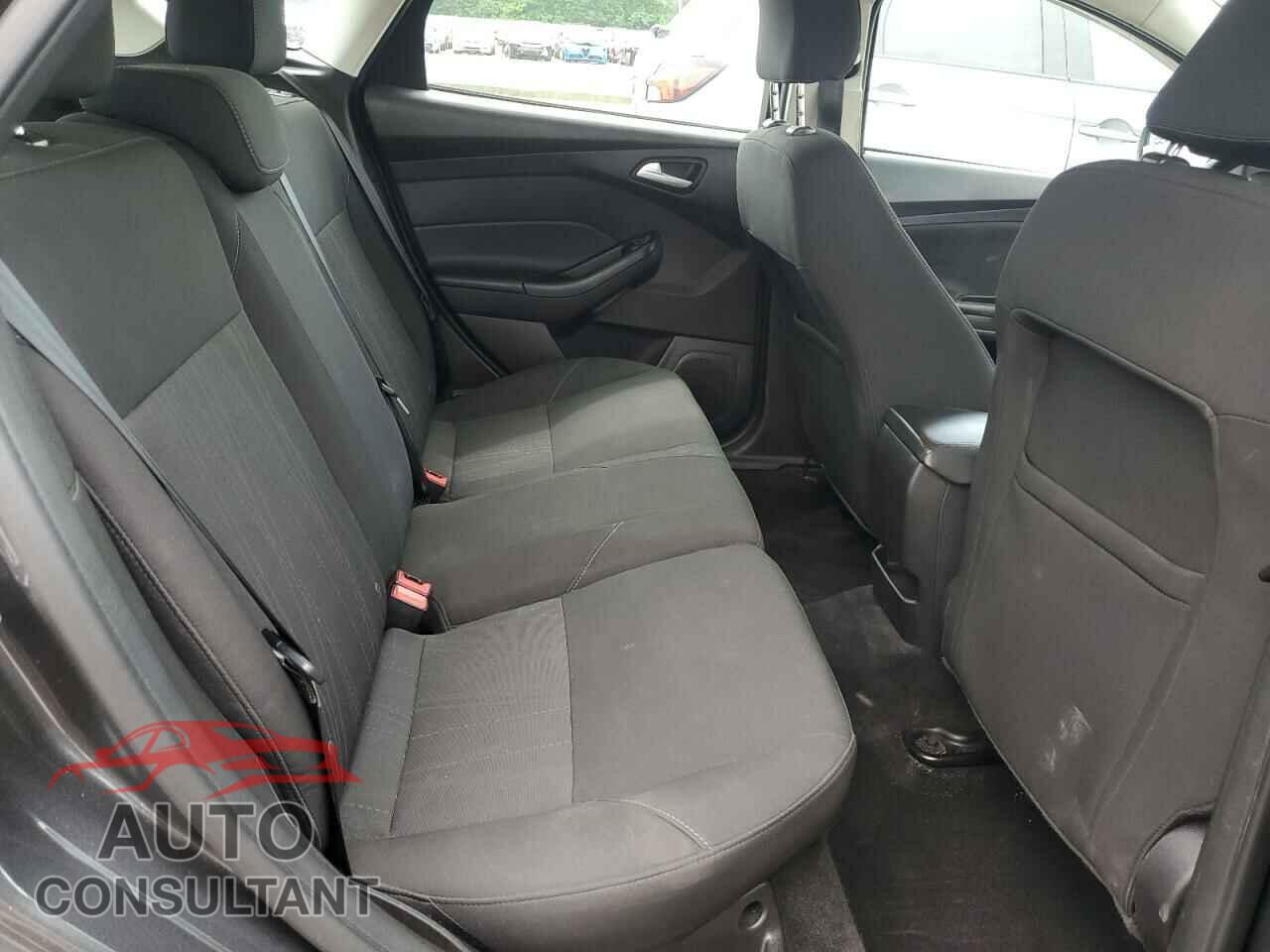 FORD FOCUS 2017 - 1FADP3K23HL312410