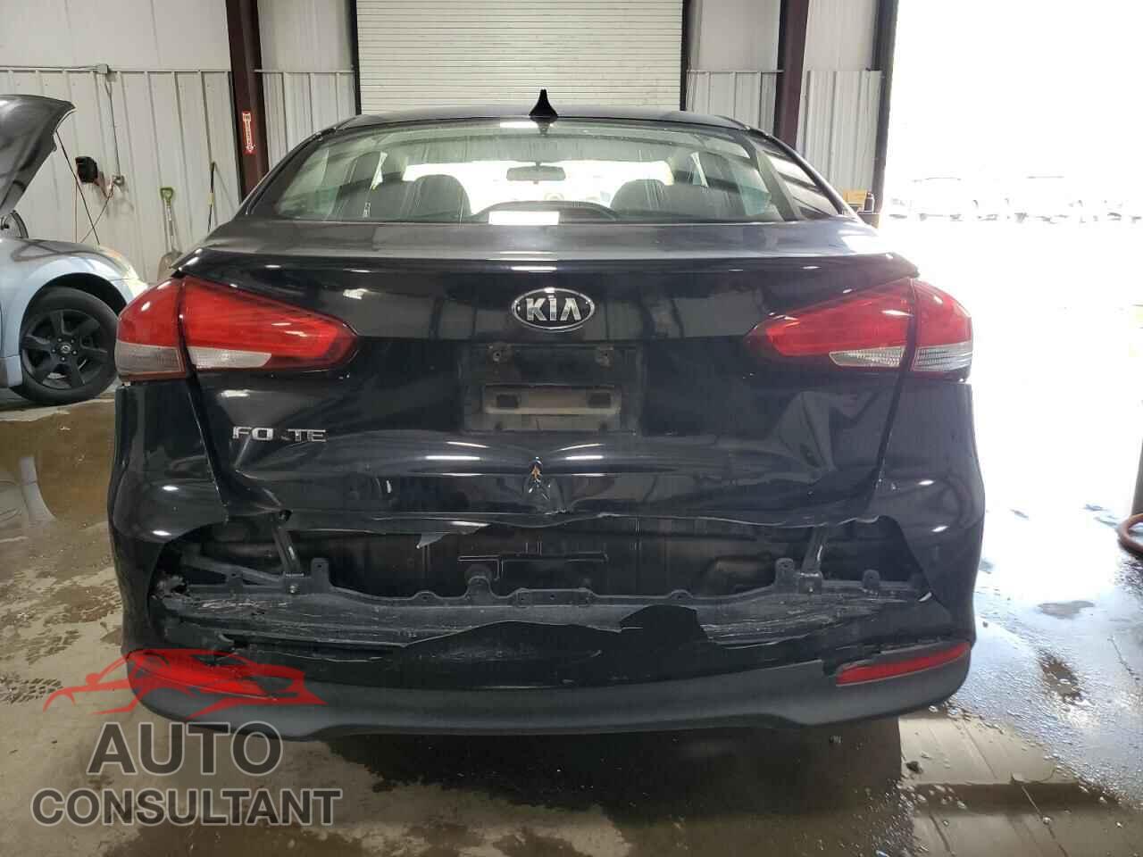 KIA FORTE 2017 - 3KPFK4A76HE100940
