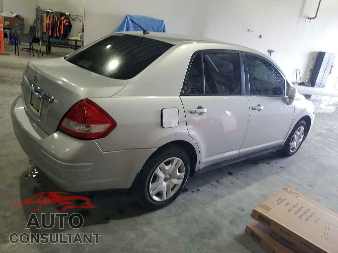 NISSAN VERSA 2011 - 3N1BC1AP1BL424748
