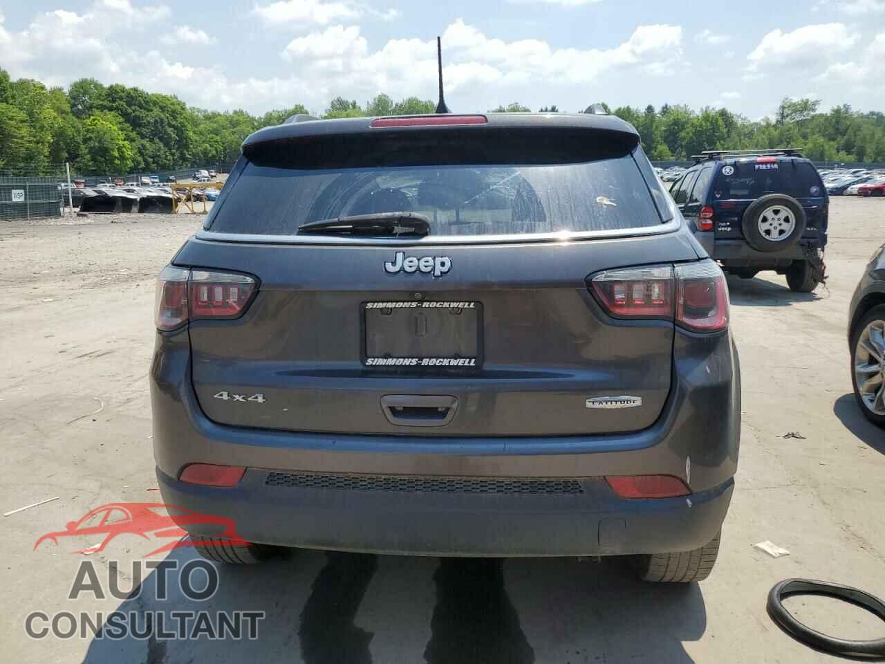 JEEP COMPASS 2018 - 3C4NJDBB7JT154802