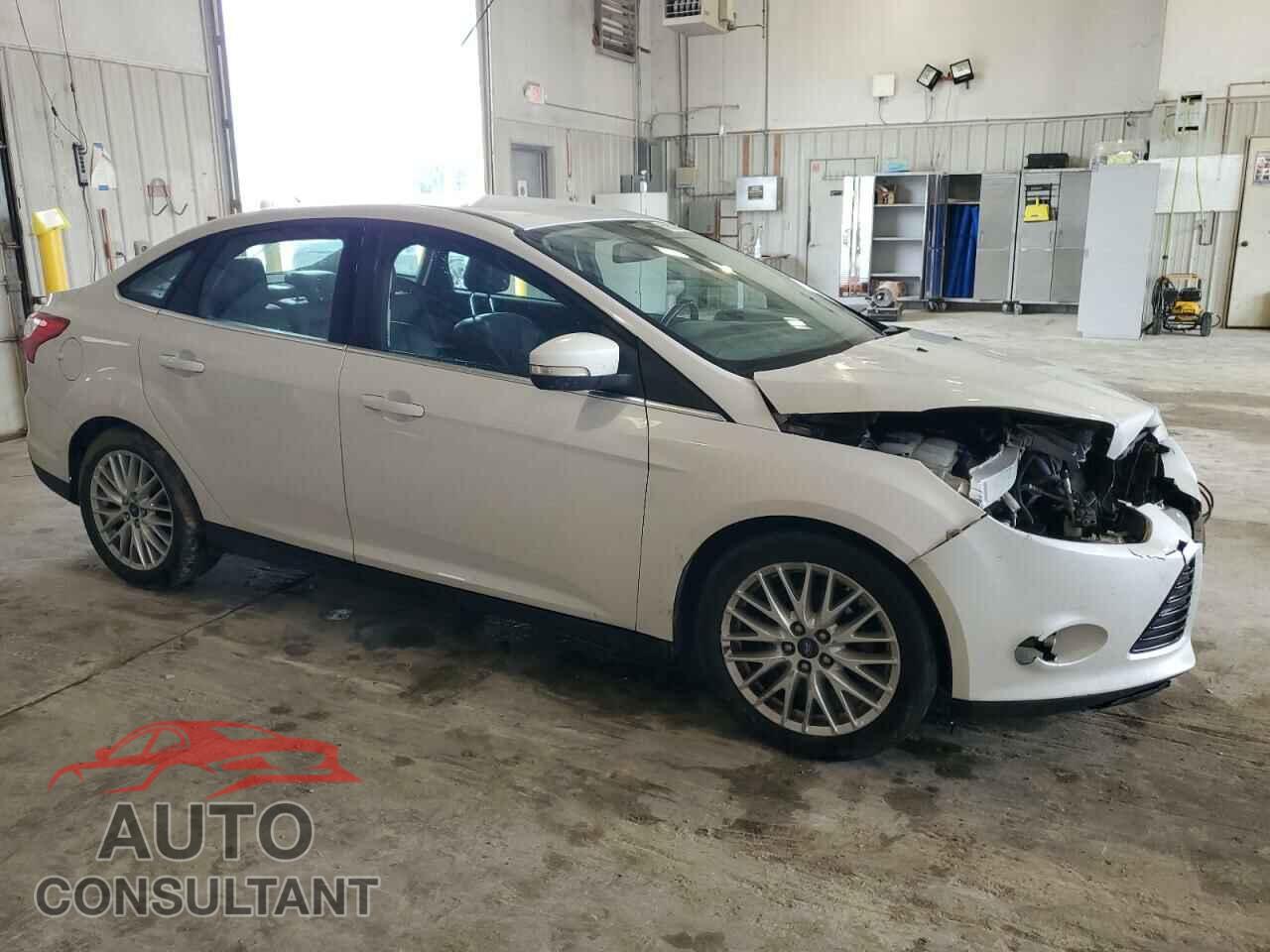 FORD FOCUS 2012 - 1FAHP3H22CL111938