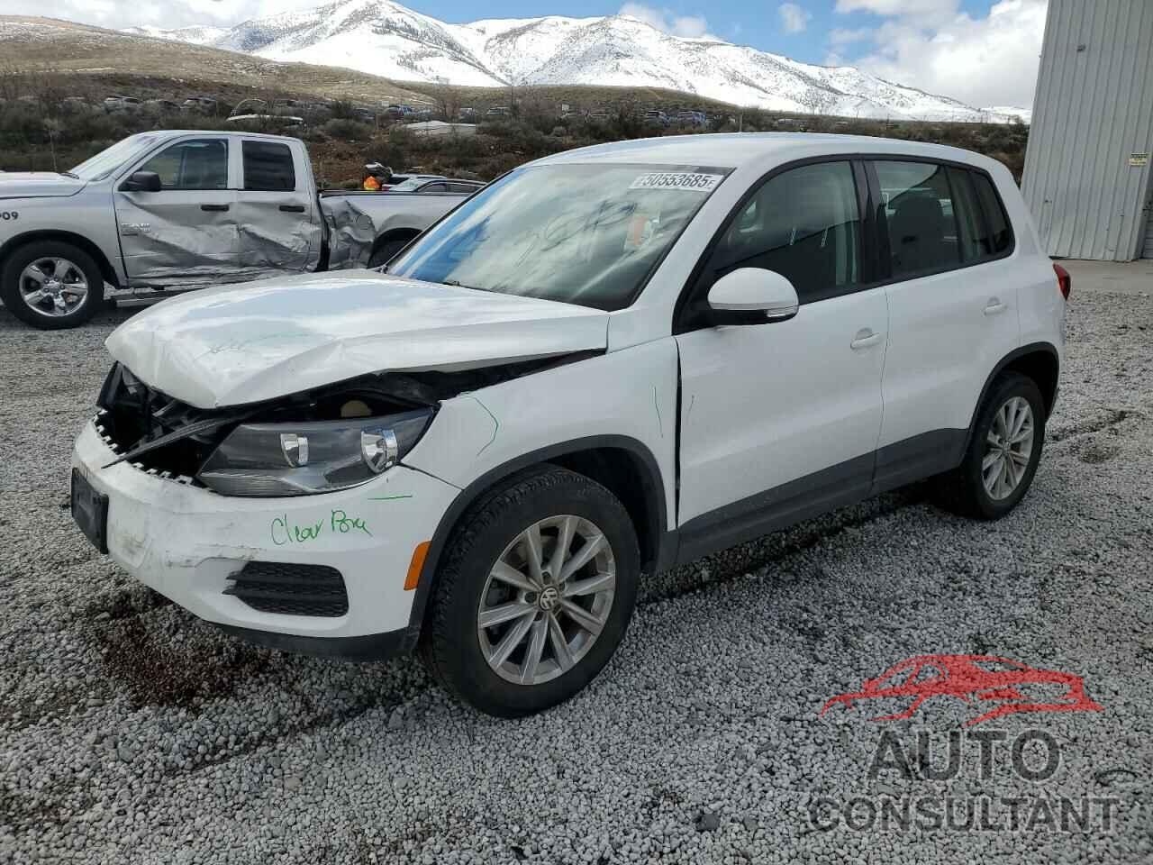 VOLKSWAGEN TIGUAN 2017 - WVGBV7AX1HK053378