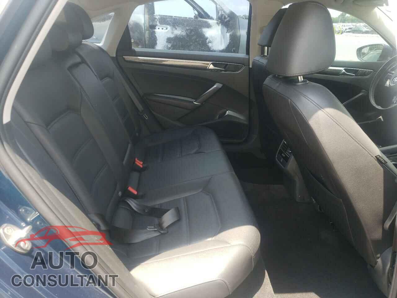 VOLKSWAGEN PASSAT 2018 - 1VWBA7A3XJC023869