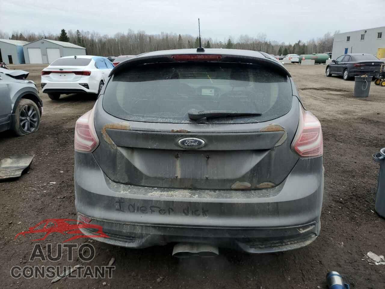 FORD FOCUS 2012 - 1FAHP3M28CL149020