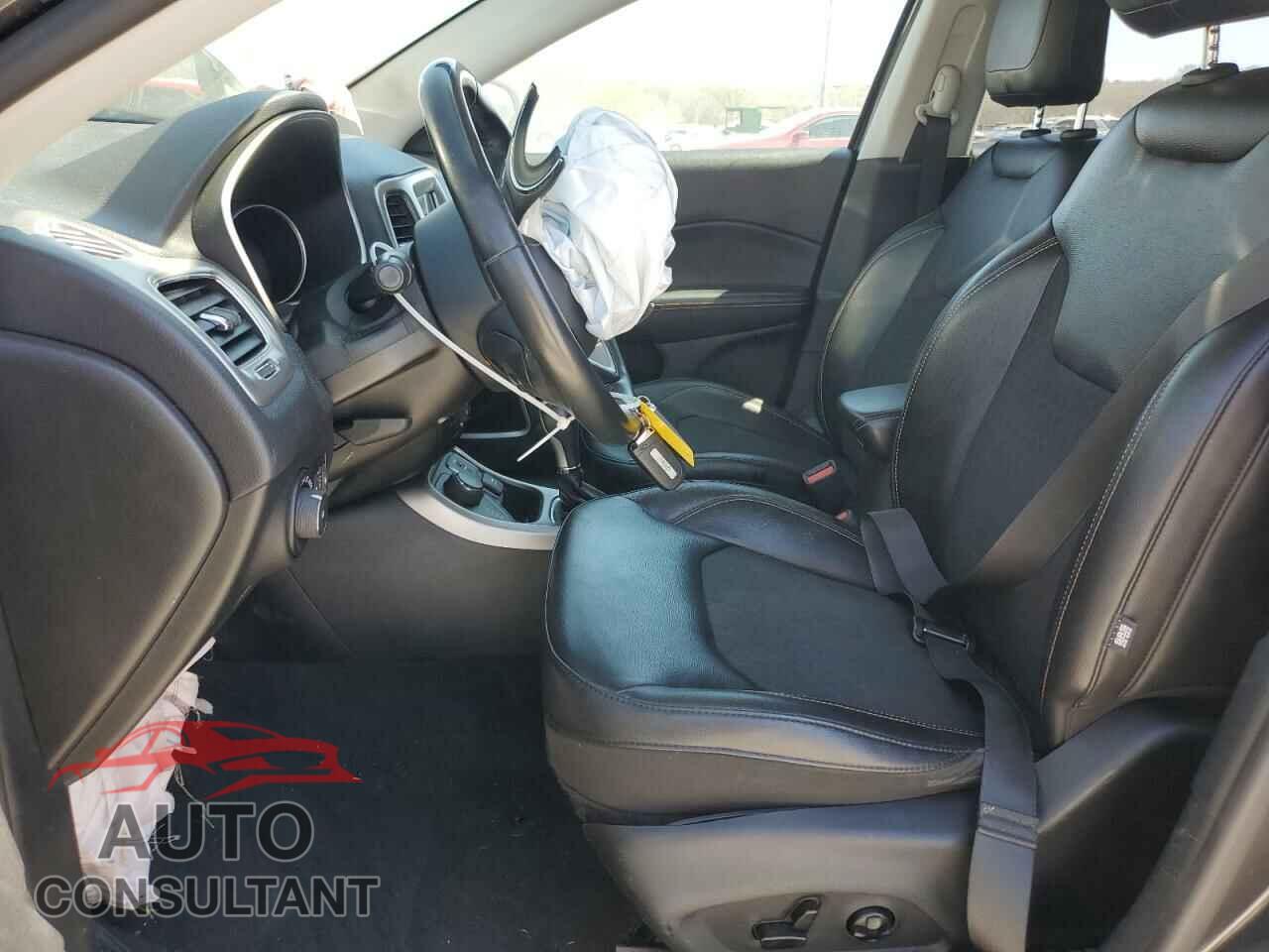 JEEP COMPASS 2018 - 3C4NJDBB5JT306138