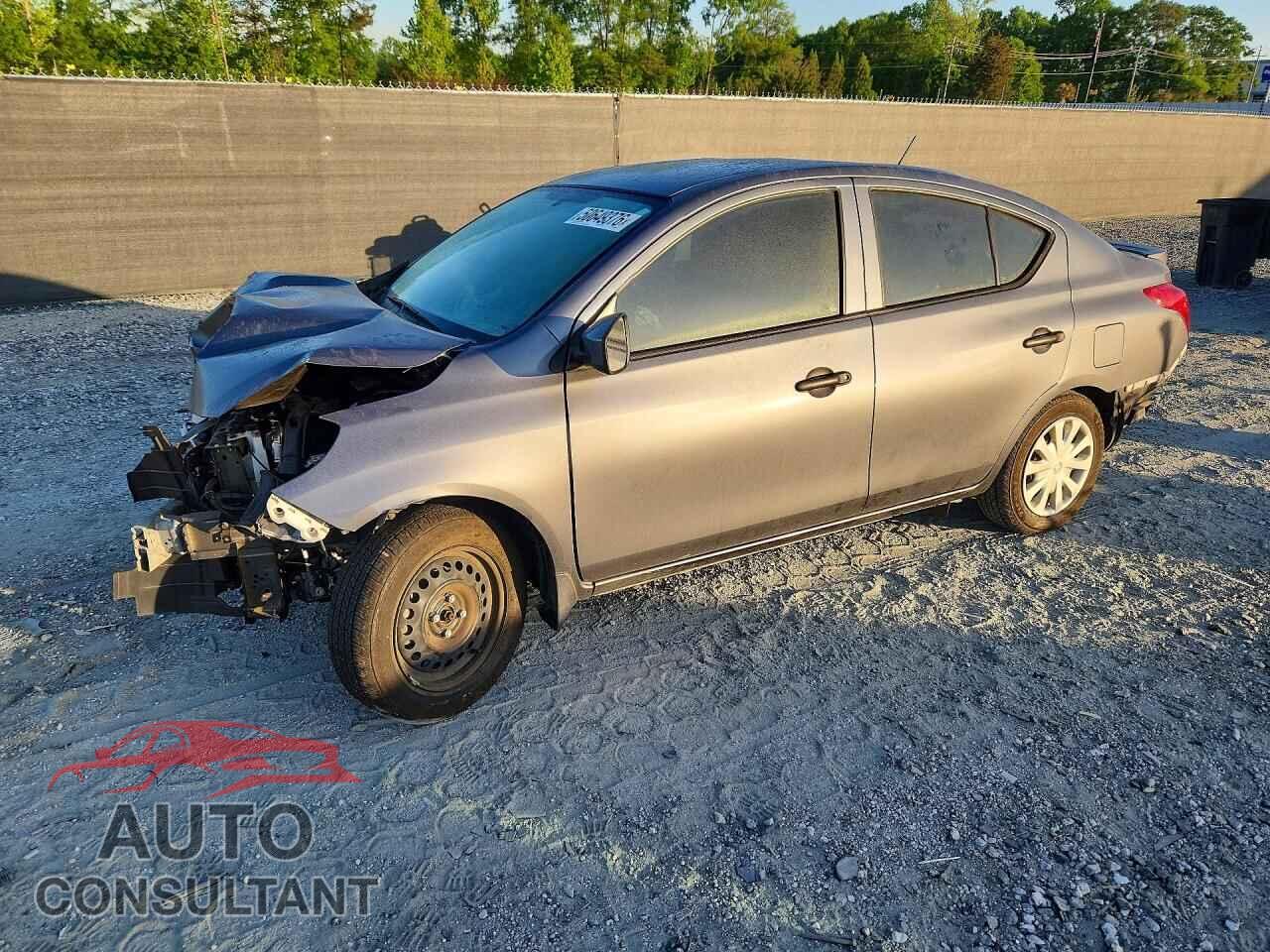 NISSAN VERSA 2017 - 3N1CN7AP3HL880969