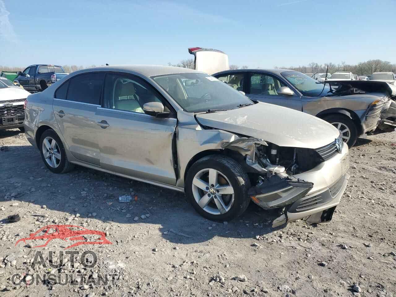 VOLKSWAGEN JETTA 2014 - 3VWLL7AJ8EM266274