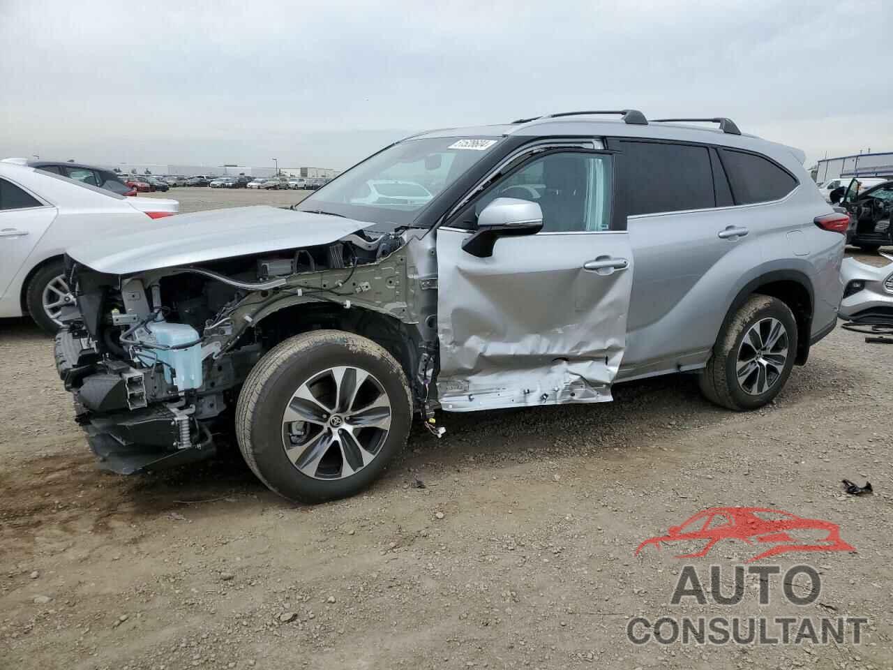 TOYOTA HIGHLANDER 2023 - 5TDKBRCH3PS565052