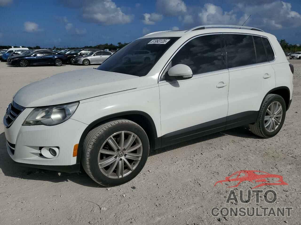 VOLKSWAGEN TIGUAN 2011 - WVGAV7AX1BW539006
