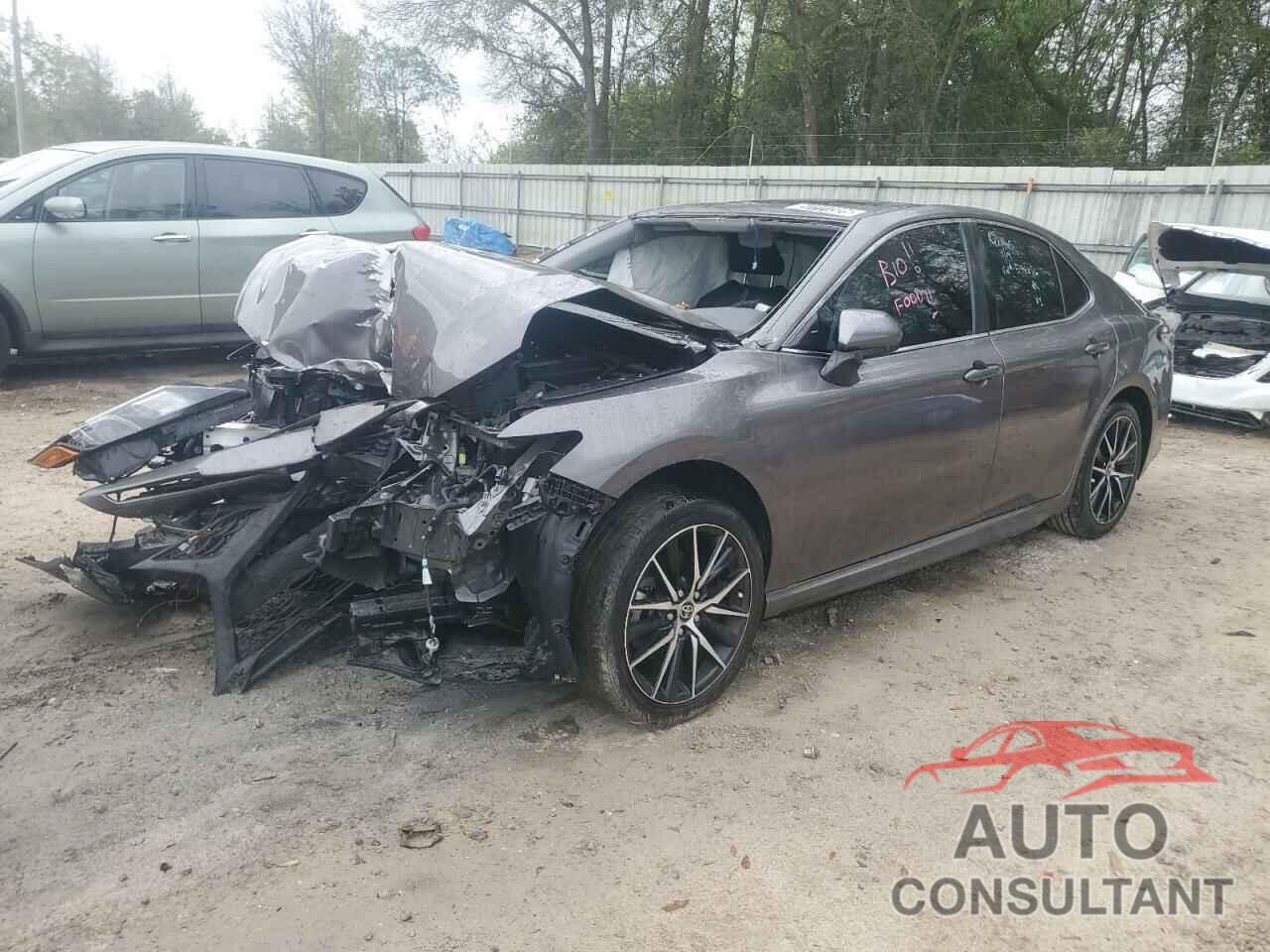 TOYOTA CAMRY 2021 - 4T1G11AK8MU594056