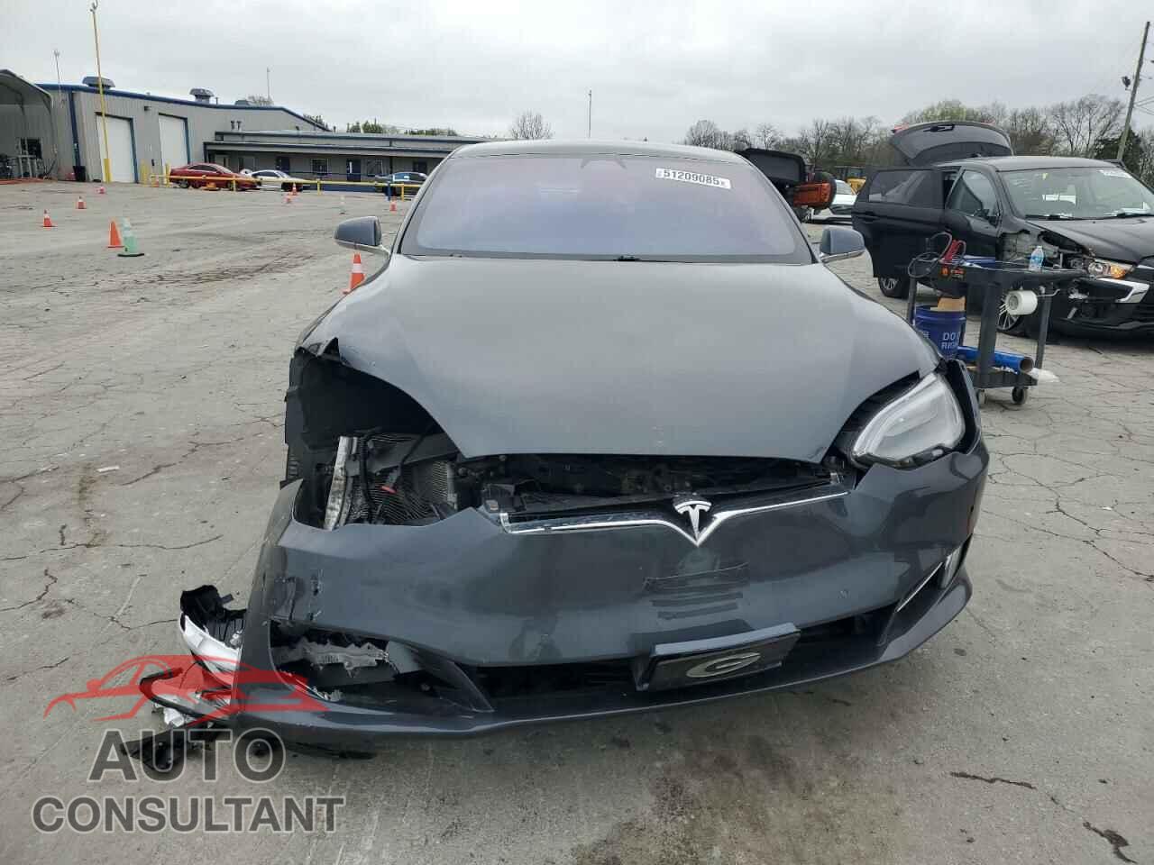 TESLA MODEL S 2020 - 5YJSA1E22LF369714