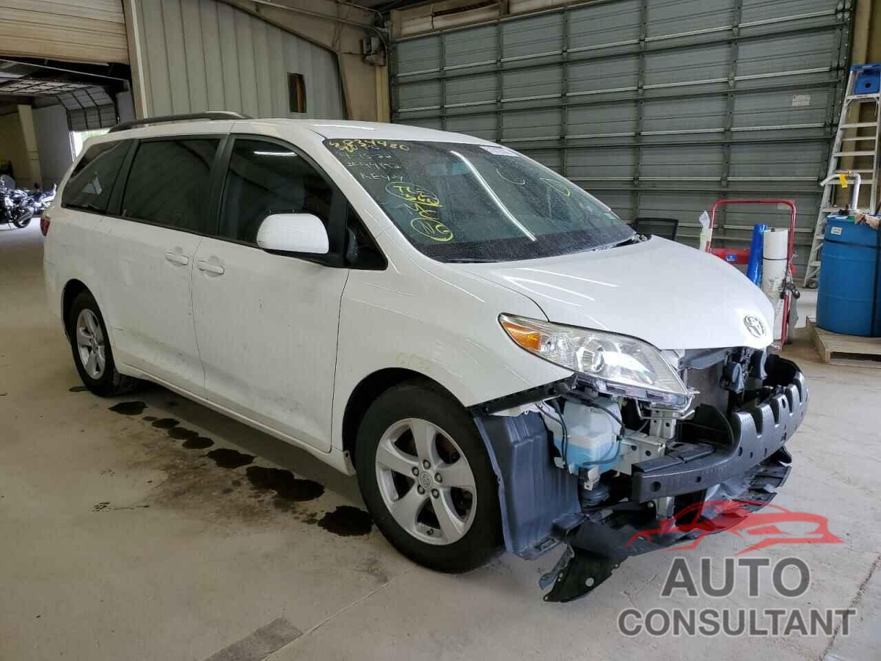 TOYOTA SIENNA 2017 - 5TDKZ3DC4HS834480