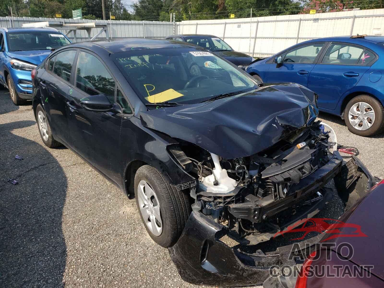 KIA FORTE 2017 - 3KPFK4A74HE077822