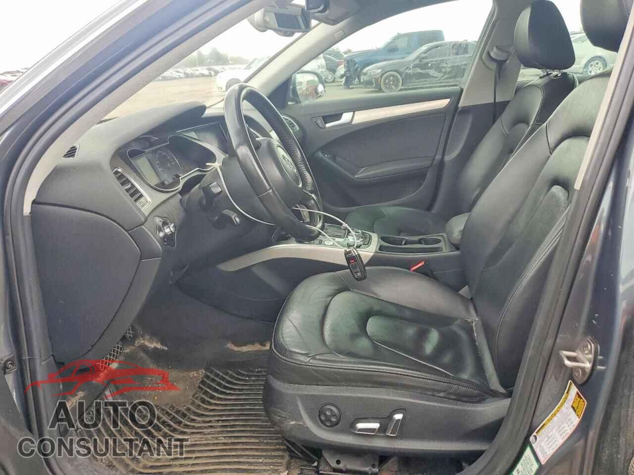 AUDI A4 2013 - WAUFFCFL5DN044240